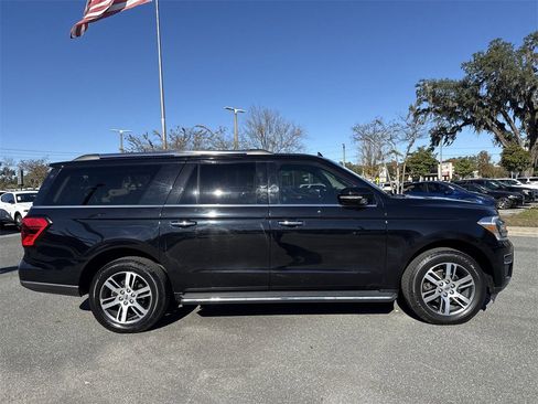 Used 2023 Ford Expedition Max Limited image 2