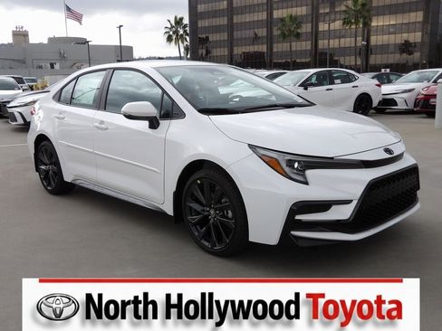 New 2026 Toyota Corolla SE image 3