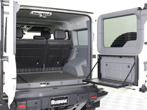 New 2025 INEOS Grenadier Fieldmaster Edition image 21