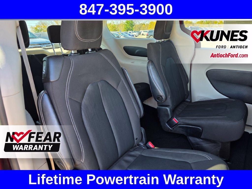 Used 2023 Chrysler Voyager LX FWD image 38