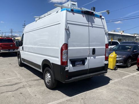 Used 2023 RAM ProMaster 2500 FWD image 10