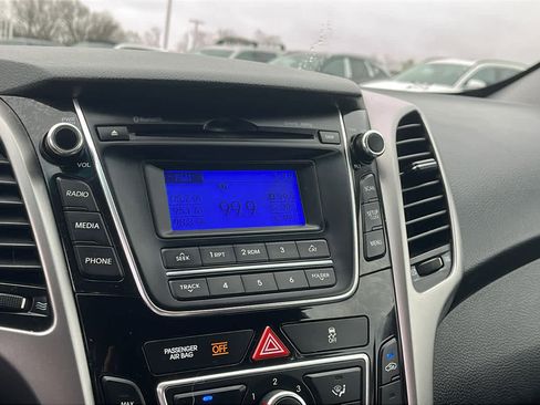 Used 2013 Hyundai Elantra GT image 14