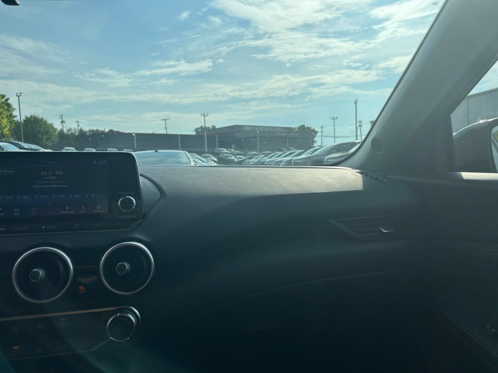 Used 2025 Nissan Sentra S FWD image 29