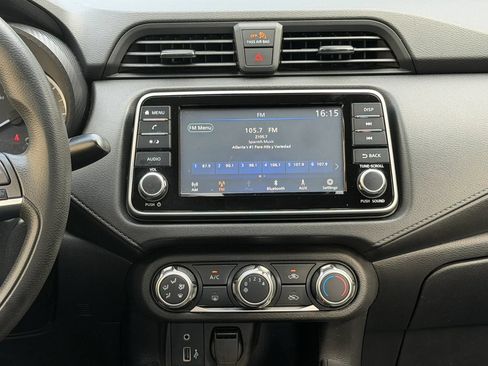 Used 2021 Nissan Versa S FWD image 11