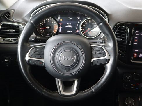 Used 2019 Jeep Compass Limited image 20