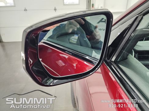 New 2025 Jeep Grand Cherokee Limited w/ Black Appearance Package image 39