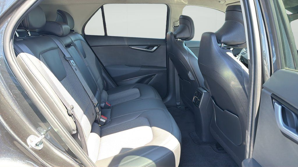 Used 2023 Kia Niro Wind FWD image 12