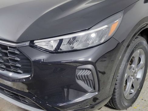 Certified 2024 Ford Escape ST-Line w/ Tech Pack #1 AWD/4WD image 9