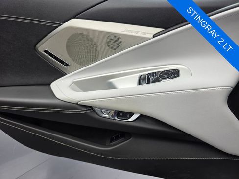 Used 2022 Chevrolet Corvette Stingray Preferred Cpe w/ Z51 Performance Package RWD image 22
