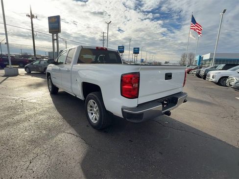 Used 2018 Chevrolet Silverado 1500 LT w/ All Star Edition image 6