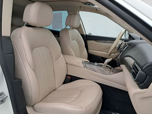 Used 2019 Maserati Levante S image 31