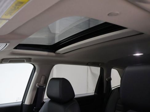 Used 2025 Honda CR-V EX-L image 8
