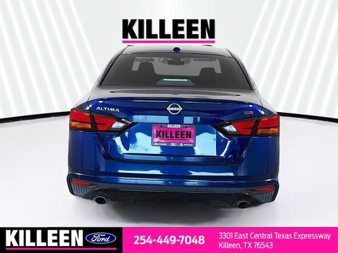 Used 2023 Nissan Altima 2.5 SR FWD image 7