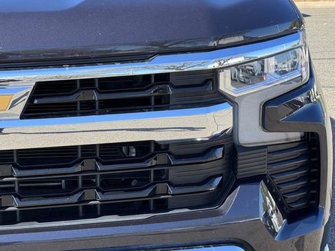 Used 2023 Chevrolet Silverado 1500 LT image 48