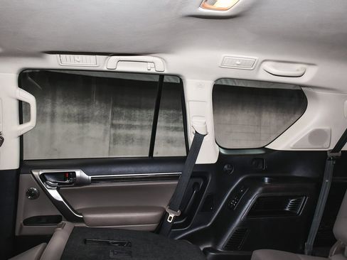 Used 2023 Lexus GX 460 Premium image 57