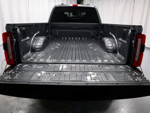 Certified 2024 Ford F250 Lariat w/ Chrome Package image 16