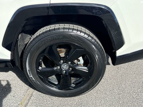 Used 2021 Toyota RAV4 XSE image 7