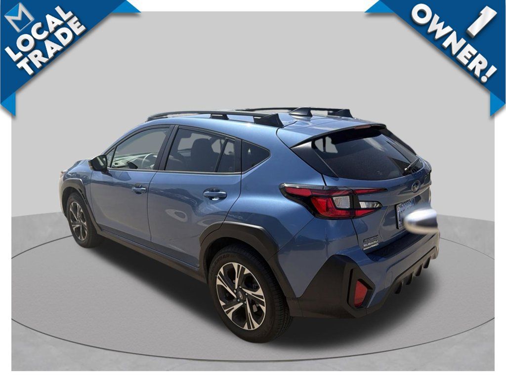 Used 2024 Subaru Crosstrek 2.0i Premium AWD/4WD image 2