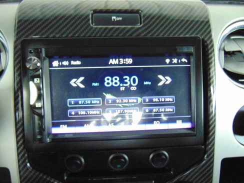 Used 2013 Ford F150 XLT w/ Luxury Equipment Group image 17