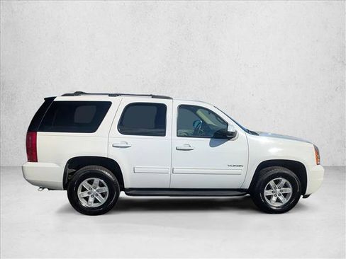 Used 2014 GMC Yukon SLE image 4
