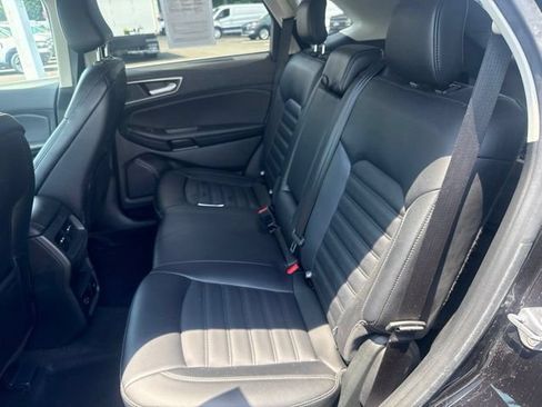 Certified 2022 Ford Edge SEL w/ Convenience Package AWD/4WD image 17
