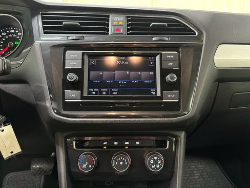 Used 2019 Volkswagen Tiguan S w/ Driver Assistance Package FWD image 36
