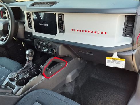 New 2026 Ford Bronco Heritage Edition AWD/4WD image 21