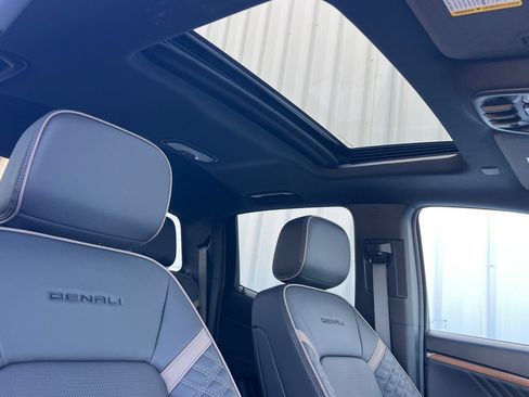 New 2026 GMC Canyon Denali AWD/4WD image 13