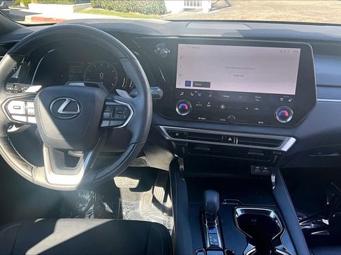 Used 2024 Lexus RX 350 Premium w/ Convenience Package image 15