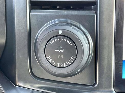 Certified 2025 Ford F250 Platinum image 29