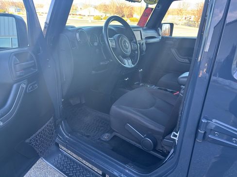 Used 2016 Jeep Wrangler Unlimited Sport w/ Quick Order Package 24S image 9