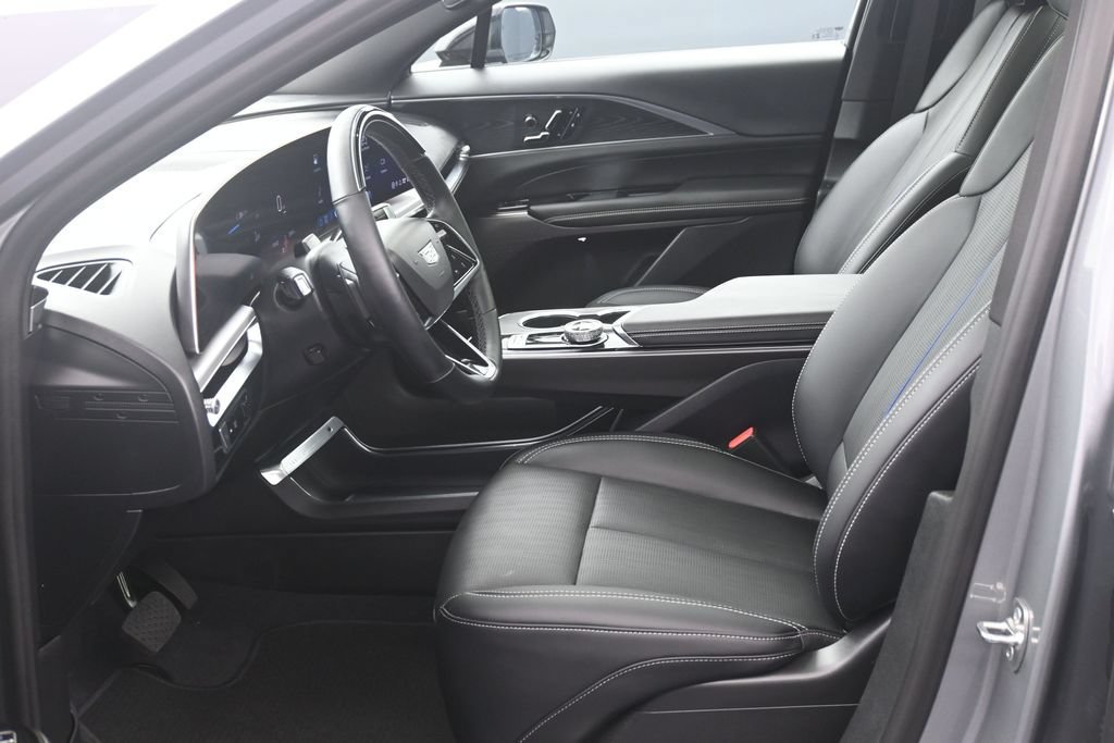 Certified 2026 Cadillac Lyriq Sport AWD/4WD image 10