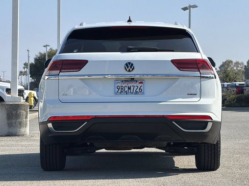 Used 2022 Volkswagen Atlas Cross Sport SE AWD/4WD image 5