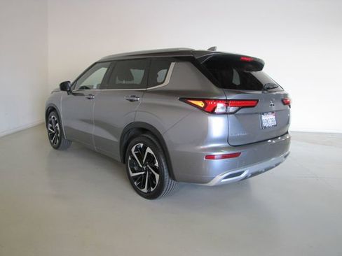 Used 2022 Mitsubishi Outlander SEL AWD/4WD image 24