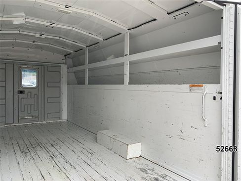 Used 2023 Ford E-450 and Econoline 450 Super Duty w/ Power Windows & Locks Group RWD image 13