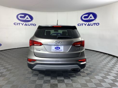 Used 2018 Hyundai Santa Fe Sport FWD image 4