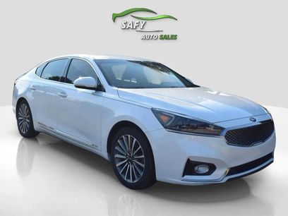 Used 2017 Kia Cadenza Premium