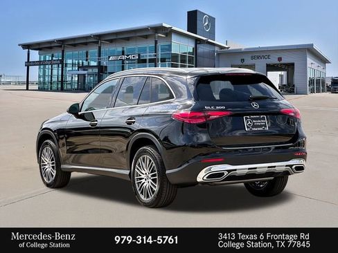 Certified 2025 Mercedes-Benz GLC 300 image 7