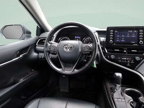 Certified 2023 Toyota Camry SE FWD image 30