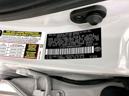 Used 2024 Toyota Camry SE FWD image 33