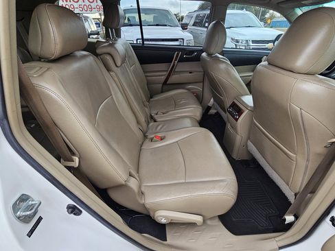 Used 2012 Toyota Highlander Limited image 17