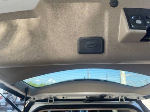 Used 2016 Buick Enclave Leather FWD image 28
