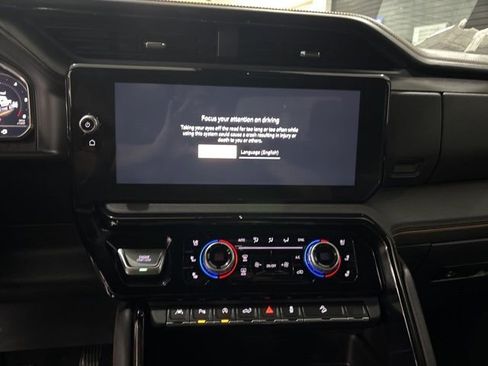 Used 2025 GMC Sierra 1500 AT4 image 21