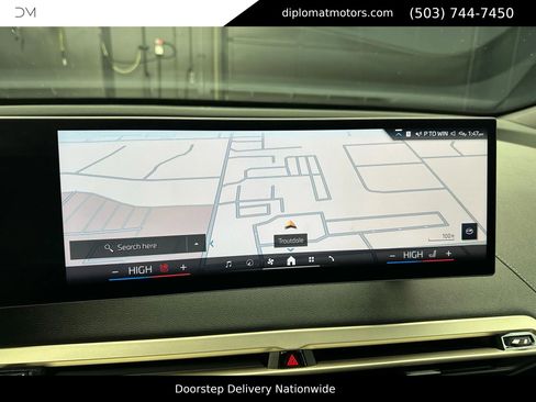 Used 2025 BMW iX xDrive50 w/ Premium Package image 38