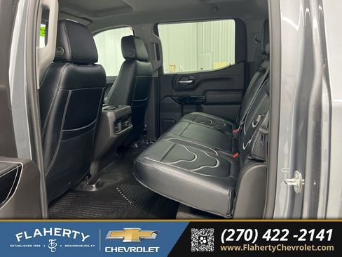 Used 2021 Chevrolet Silverado 1500 RST w/ Z71 Off-Road Package image 11