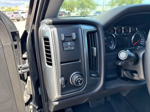 Used 2015 Chevrolet Silverado 2500 LT w/ LT Convenience Package RWD image 14