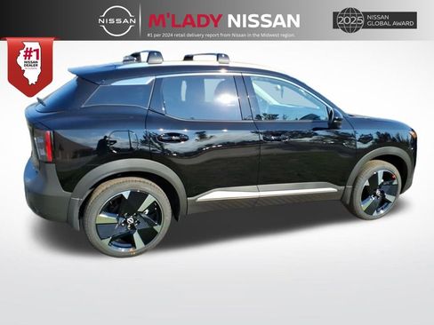 New 2026 Nissan Kicks SR w/ SR Premium Package image 7