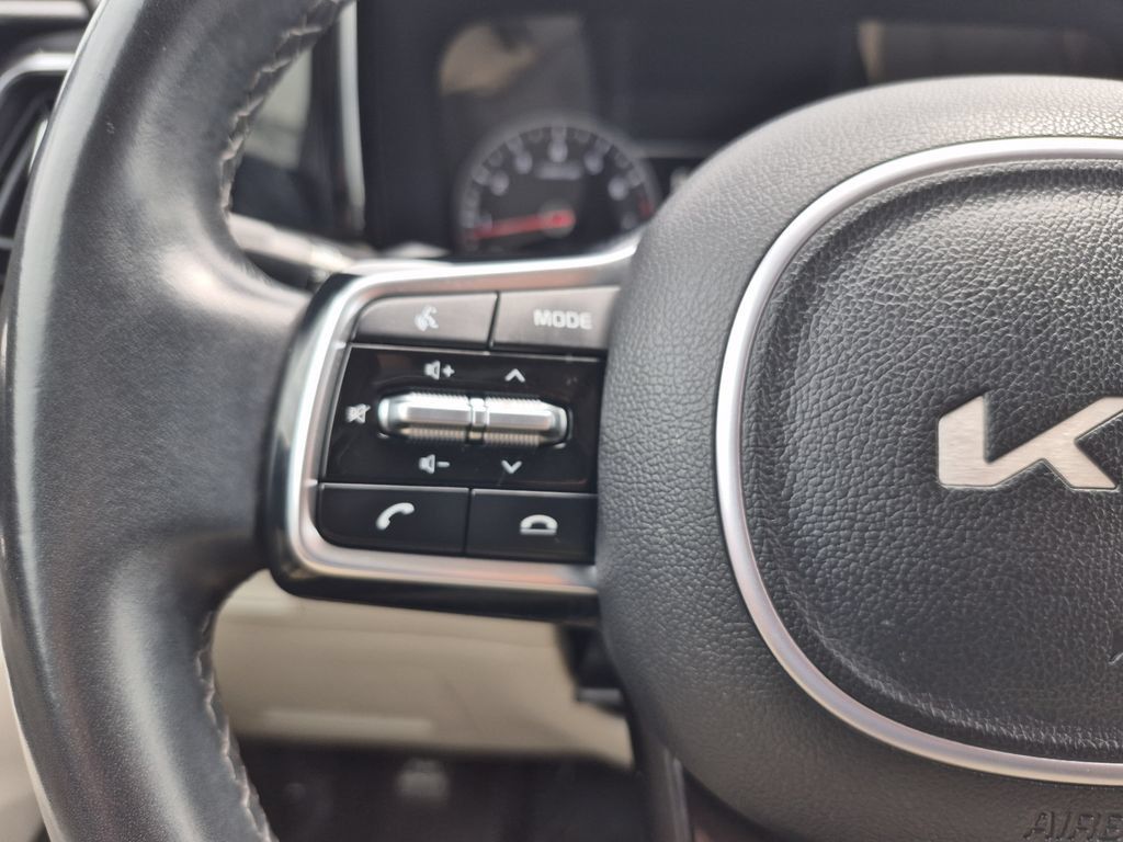 Certified 2023 Kia Sorento S AWD/4WD image 19