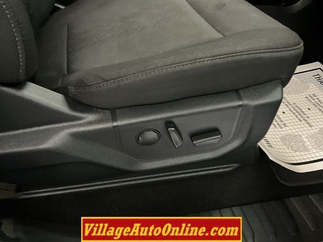 Used 2020 Ford F150 XLT w/ Equipment Group 302A Luxury AWD/4WD image 38