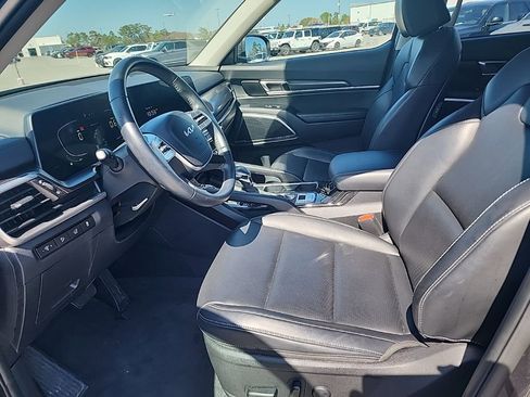 Used 2025 Kia Telluride S image 14